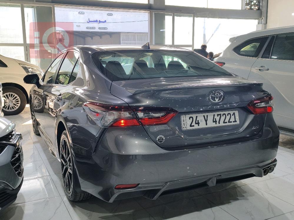 تۆیۆتا کامری